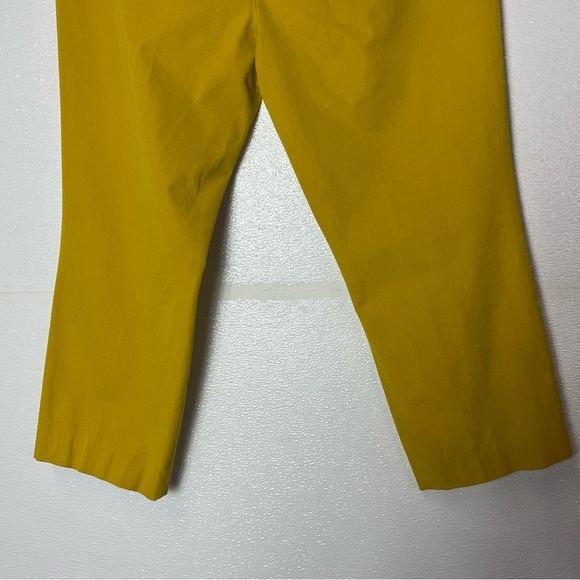Alfani Yellow Gold Capri Pants Size 10 - Picture 10 of 17